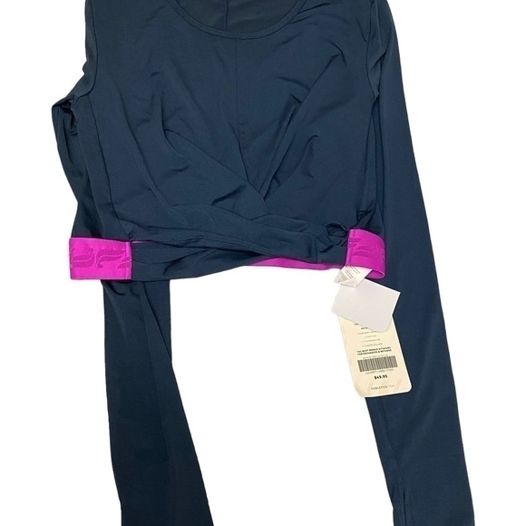 Fabletics PIA Front Twist Wide Elastic Bottom Band Thumbhole Cuffs Cropped L - Picture 11 of 15